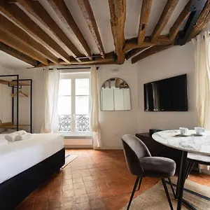 Conde Chic Appartement Parijs