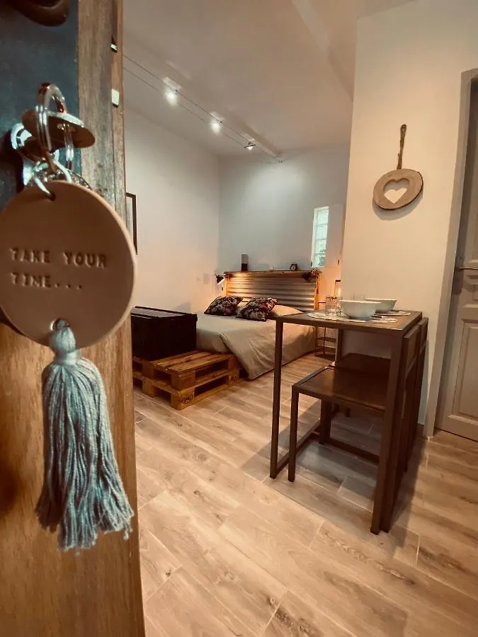 Guest house La Capucine Hotel Le Pontet